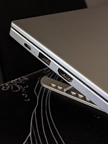 m laptops: Для учебы, Новый, Intel Core i5 — 7