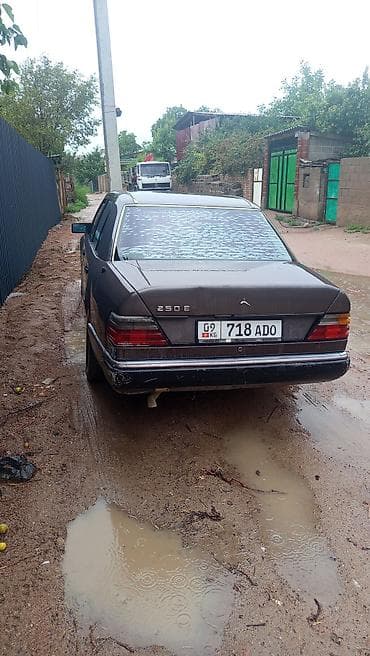 Транспорт: Mercedes-Benz W124: 1992 г., 2.5 л, Механика, Дизель, Седан — 2