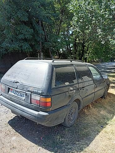 Volkswagen Passat: 1990 г., 1.8 л, Кол менен иштөөчү, Газ, Универсал