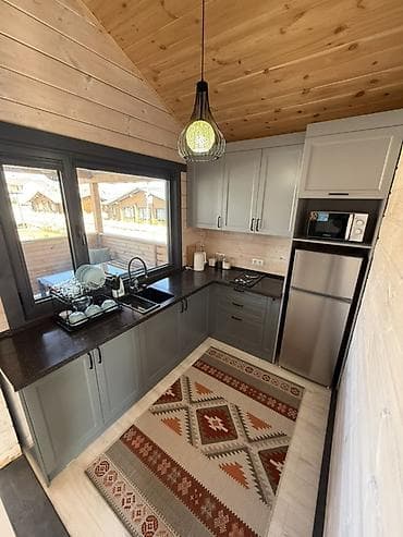 номера на иссыкуле: Коттедж, Карагай 1/11 Бостери, Детская площадка, Парковка, стоянка, Охраняемая территория — 5