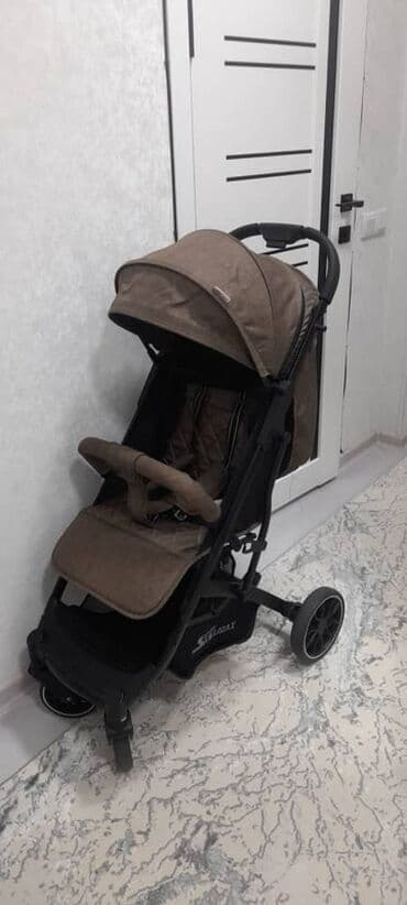 удобная детская коляска: Балдар арабасы, түсү - Күрөң, Колдонулган — 2