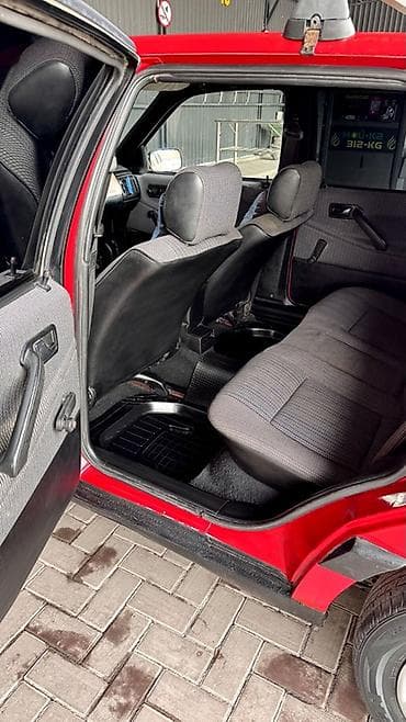 гидр: Volkswagen Passat: 1991 г., 1.8 л, Ручные, Бензин, Седан — 6