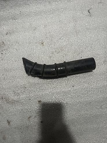 катафот на стрим: Патрубок Renault Оригинал — 1
