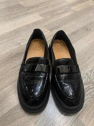 Кожаные лоферы 37 размер. Одевались один раз. Цена 2500с