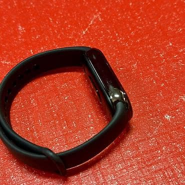 apple watc бу бишкек: Продаю оригинальные фитнес-браслеты Xiaomi Smart Band 10 и 2 шт — 8