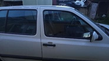 Volkswagen Vento: 1997 г., 2 л, Механика, Бензин, Седан — 3