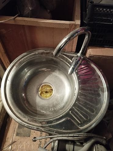 пасуда мойка требуется: Кухонная мойка из нержавеющей стали с круглой чашей и боковой — 2