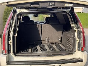 авто выхлоп: Cadillac Escalade: 2006 г., 6.2 л, Автомат, Газ, Внедорожник — 7