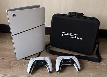 ps plus: PlayStation 5 Slim в белом цвете. В комплекте: сама консоль, два — 1
