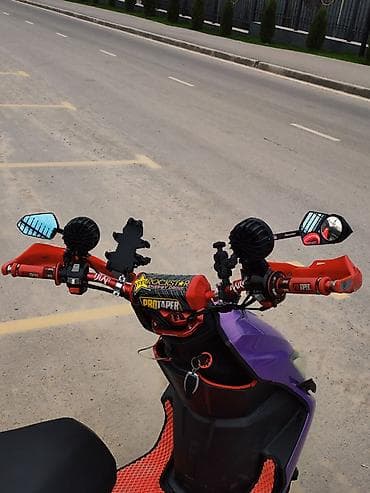 м8 pro: Тип скутера M8, 180 куб. см, Бензин — 4