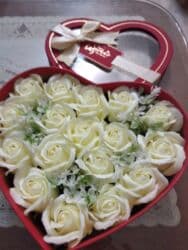 подарочные боксы бишкек: Коробка в виде сердца.внутри розочки из мыла ручной работы. Молодая — 2