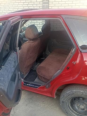 Унаа сатуу: Mazda 323: 1998 г., 1.5 л, Автомат, Бензин, Хетчбек — 1