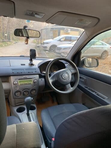 обмен машины ключ на ключ: Mazda Demio: 2004 г., 1.3 л, Автомат, Бензиновая, Хэтчбэк — 5