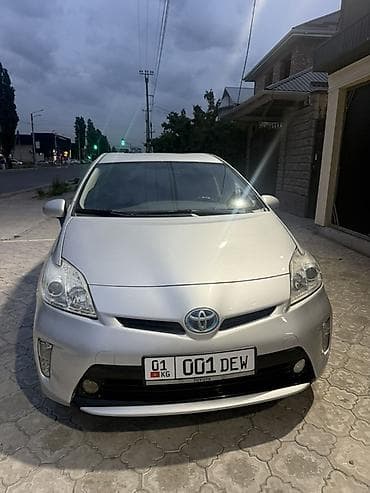 prius v: Toyota Prius: 2012 г., 1.8 л, Вариатор, Гибрид, Хэтчбэк — 1