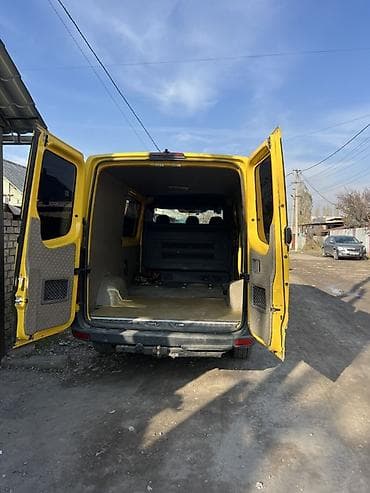 заднее стекло спринтер: Легкий грузовик, Mercedes-Benz, Стандарт — 2