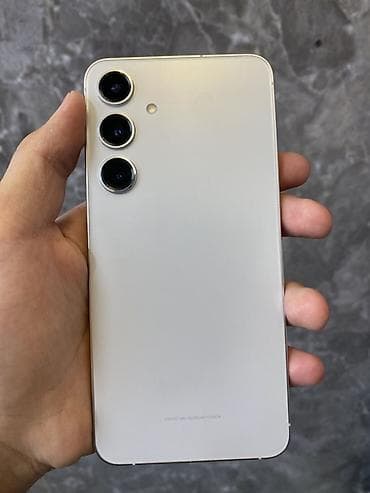 samsunk s10: Samsung Galaxy S24+, 256 ГБ, цвет - Белый — 3