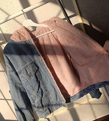 золотой дракон: Джинсовая куртка с тёплой меховой подкладкой и капюшоном - Верх — 4