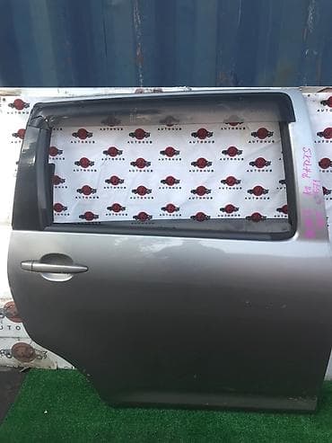 Дверь задняя правая для Toyota Wish (ZNE10), двигатель 1ZZ, год