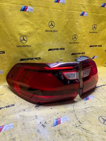 стопи: Задний правый стоп-сигнал BMW 2004 г., Б/у, Оригинал — 2