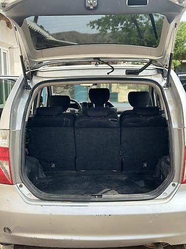 Honda Edix: 2004 г., 2 л, Механика, Газ, Минивэн — 9