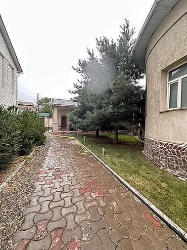 рассматриваю варианты: 🏡 Просторный дом в жилмассиве «Киргизия» на угловом участке — под — 3