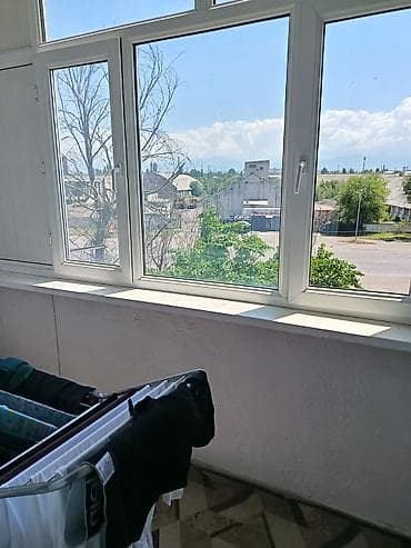 бостери комнаты: 3 бөлмө, 64 м², 105-серия, 3 кабат — 8