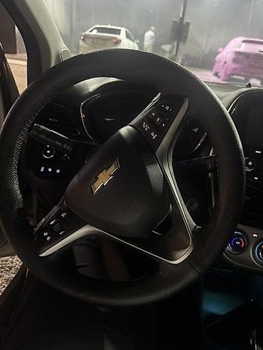 89 2: Chevrolet Spark: 2017 г., 1 л, Автомат, Бензин, Хэтчбэк — 9