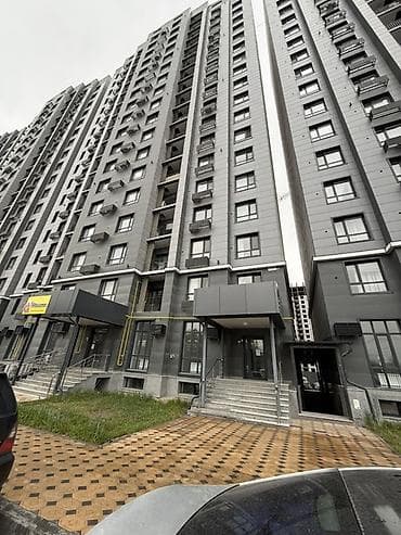 Сдается Коммерческое помещение на первом этаже современного жилого