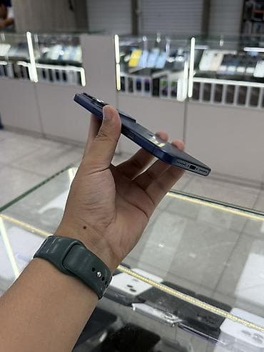 apple wathc: IPhone 17 Pro Max, Б/у, 256 ГБ, Blue Titanium, Зарядное устройство, Защитное стекло, Чехол, 99 % — 3