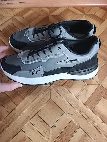 nike react: Продаю Кроссовки мужские повседневные. Полностью новые ! Заказывали — 1