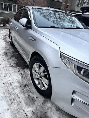 аварийном состоянии: Kia K5: 2017 г., Автомат, Газ, Седан — 2