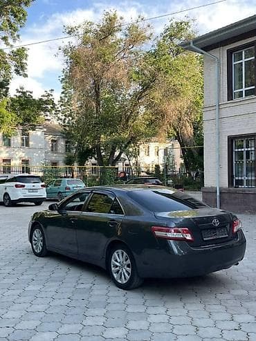 автосайты германии: Toyota Camry: 2010 г., 2.5 л, Автомат, Бензин, Седан — 8
