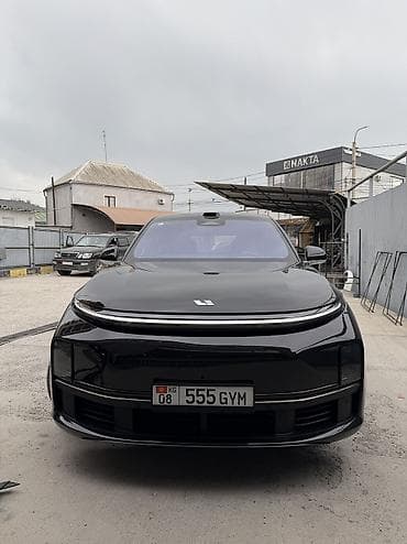 ласети хежбек: Lixiang L7: 2025 г., 1.5 л, Автомат, Электромобиль, Внедорожник — 2