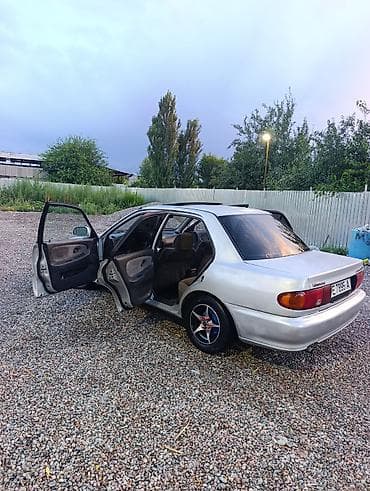 Mitsubishi Lancer: 1993 г., 1.6 л, Механика, Бензин, Седан — 3