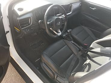 Транспорт: Kia Stonic: 2020 г., 1.4 л, Автомат, Бензин, Кроссовер — 8