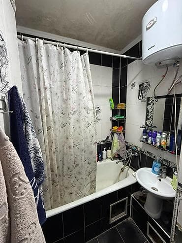 квартира площадь: 3 комнаты, 70 м², 106 серия, 2 этаж, Косметический ремонт — 10