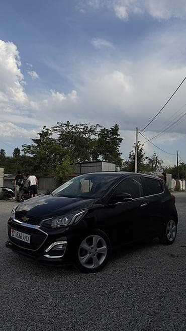 Продажа авто: Chevrolet Spark: 2019 г., 1 л, Автомат, Бензин, Хэтчбэк — 2