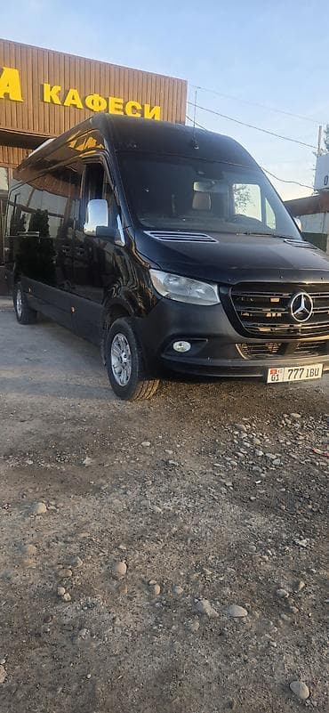 спринтер тентовый: Mercedes‑Benz Sprinter, черный микроавтобус (удлиненная и высокая — 7