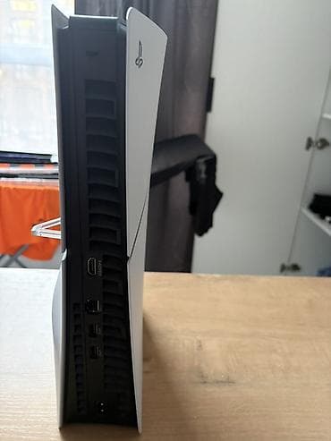sony playstation пять: PlayStation 5 (версия с дисководом) + геймпад DualSense + игра EA — 4