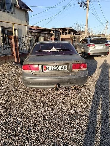 maz: Mazda 626: 1993 г., 2 л, Ручные, Бензин, Седан — 3