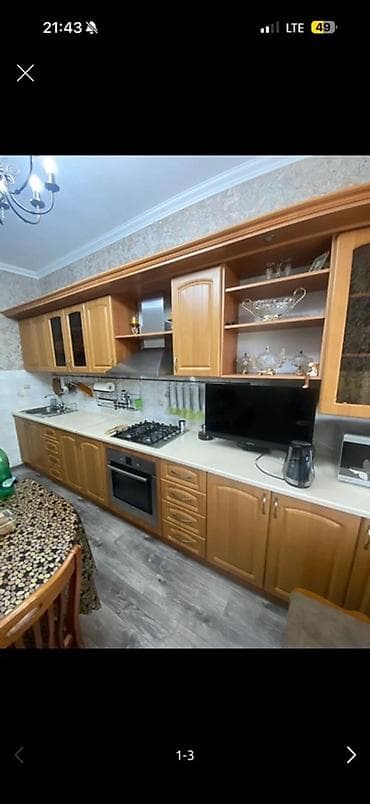 эмерек бу: Продается кухонный гарнитур. Характеристики: - Тип: прямой — 3