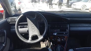 крыло на с4: Audi 100: 1991 г., 2 л, Ручные, Седан — 3