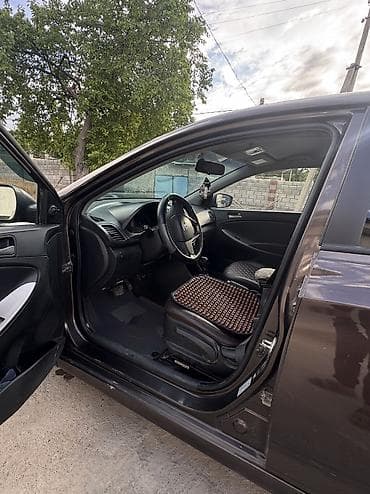 сто корейских авто: Hyundai Solaris: 2016 г., 1.6 л, Автомат, Бензин, Седан — 5