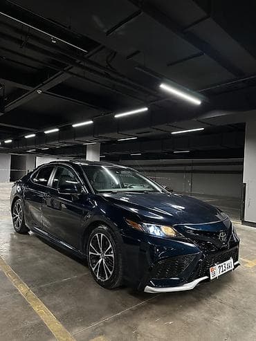 Toyota Camry: 2019 г., 2.5 л, Автомат, Бензин, Седан