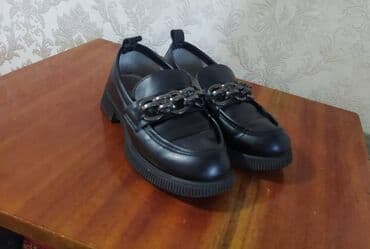 Угги: Продаю детский лоферы 33 размера состояние отличное,цена 1000 сом — 3