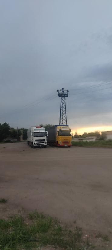 Паркинги: Парковка/стоянка для грузовых автомобилей. - Просторная открытая — 3