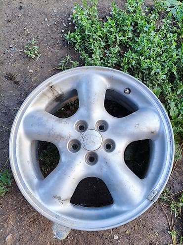 Литой диск Subaru, оригинальный. - Диаметр: ориентировочно R16 (5