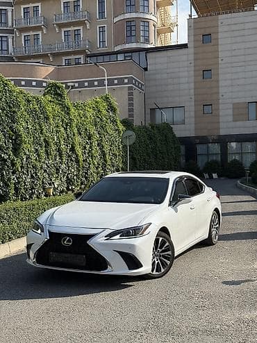 Lexus ES: 2021 г., 2.5 л, Автомат, Гибрид, Седан at lalafo.kg Lexus ES: 2021 г., 2.5 л, Автомат, Гибрид, Седан
