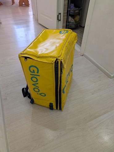 Терморюкзак курьера Glovo - Формат: жёсткий квадратный бокс для