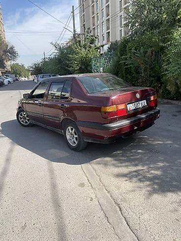 1994: Volkswagen Vento: 1994 г., 1.8 л, Механика, Бензин, Седан — 3